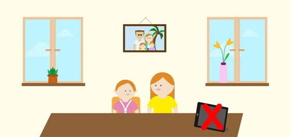 Γραφικό δύο παιδιών σε ένα τραπέζι, δύο παράθυρα και μία κορνίζα στον τοίχο.